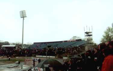 Donaustadion - Zusatztribüne