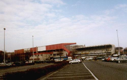 Regenboogstadion - Außenansicht