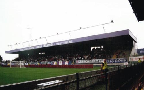 Franz-Horr-Stadion - Westtribüne