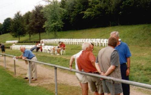 Sportplatz an der Wallbacher Str. - “Sitzplatztribüne”